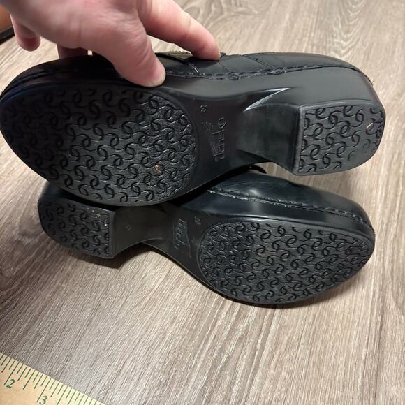 Dansko Size 38 - Picture 7 of 8